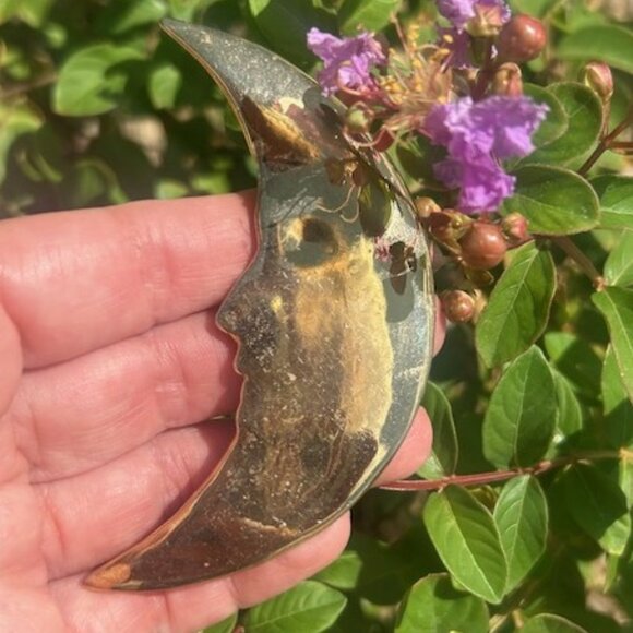 LARGE Gold Crescent Moon Face Vintage BROOCH - Picture 4 of 10